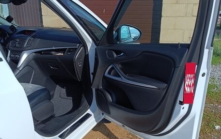 Opel Zafira C рестайлинг, 2013 год, 1 560 000 рублей, 5 фотография