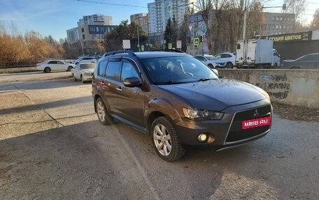 Mitsubishi Outlander III рестайлинг 3, 2011 год, 1 350 000 рублей, 1 фотография
