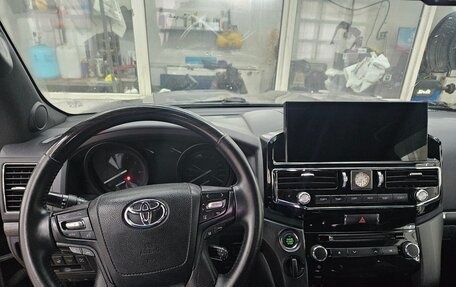 Toyota Land Cruiser 200, 2013 год, 3 800 000 рублей, 15 фотография