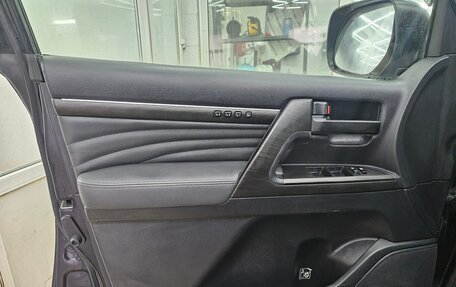 Toyota Land Cruiser 200, 2013 год, 3 800 000 рублей, 11 фотография