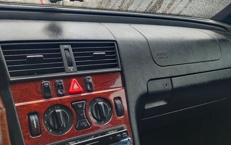 Mercedes-Benz C-Класс, 1997 год, 590 000 рублей, 3 фотография