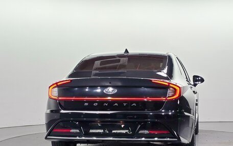 Hyundai Sonata VIII, 2021 год, 2 390 000 рублей, 2 фотография