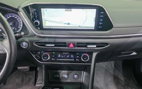 Hyundai Sonata VIII, 2021 год, 2 390 000 рублей, 17 фотография