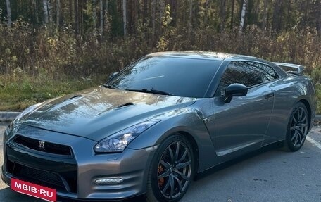 Nissan GT-R, 2012 год, 5 600 000 рублей, 8 фотография