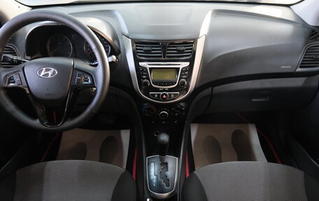 Hyundai Solaris II рестайлинг, 2012 год, 949 000 рублей, 17 фотография