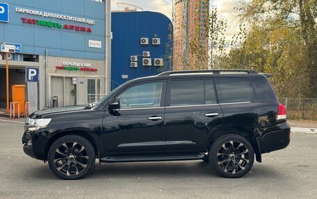 Toyota Land Cruiser 200, 2019 год, 5 990 000 рублей, 2 фотография