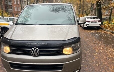 Volkswagen Caravelle T5, 2013 год, 1 550 000 рублей, 1 фотография