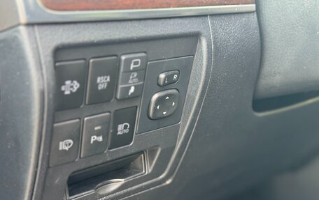 Toyota Land Cruiser 200, 2019 год, 5 990 000 рублей, 18 фотография