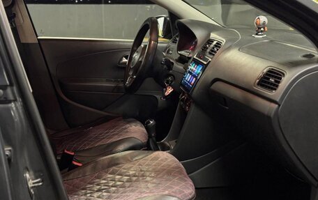 Volkswagen Polo VI (EU Market), 2010 год, 490 000 рублей, 11 фотография