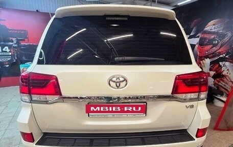 Toyota Land Cruiser 200, 2018 год, 9 250 000 рублей, 5 фотография