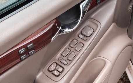 Cadillac DeVille VIII, 2004 год, 1 000 000 рублей, 4 фотография