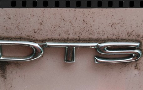 Cadillac DeVille VIII, 2004 год, 1 000 000 рублей, 13 фотография