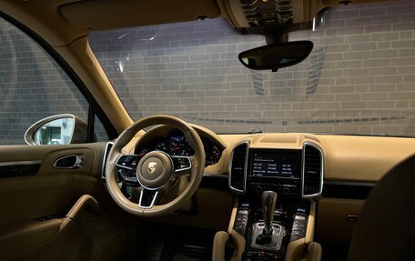 Porsche Cayenne III, 2015 год, 2 885 000 рублей, 18 фотография