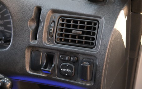 Toyota Succeed I рестайлинг, 2003 год, 499 000 рублей, 8 фотография