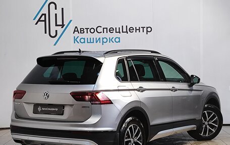 Volkswagen Tiguan II, 2019 год, 2 189 000 рублей, 2 фотография