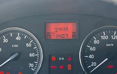 Renault Sandero I, 2013 год, 950 000 рублей, 6 фотография