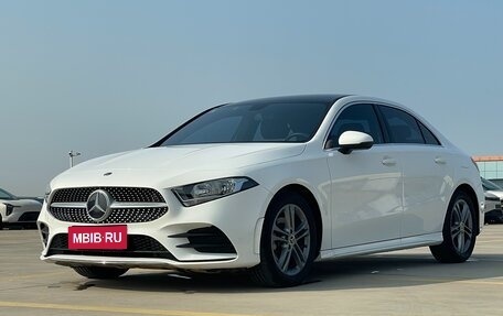 Mercedes-Benz A-Класс, 2022 год, 2 300 000 рублей, 1 фотография