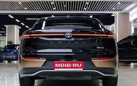 Toyota Crown, 2024 год, 5 300 155 рублей, 10 фотография