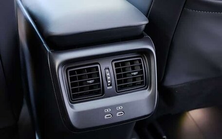 Toyota Crown, 2024 год, 5 300 155 рублей, 28 фотография