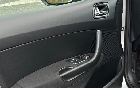 Peugeot 308 II, 2011 год, 580 000 рублей, 11 фотография