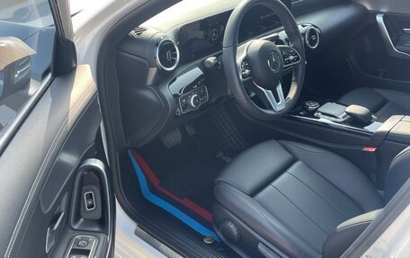 Mercedes-Benz A-Класс, 2022 год, 2 300 000 рублей, 13 фотография