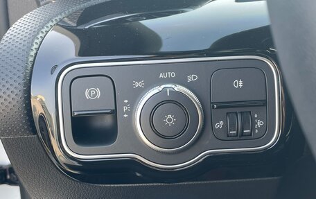 Mercedes-Benz A-Класс, 2022 год, 2 300 000 рублей, 30 фотография