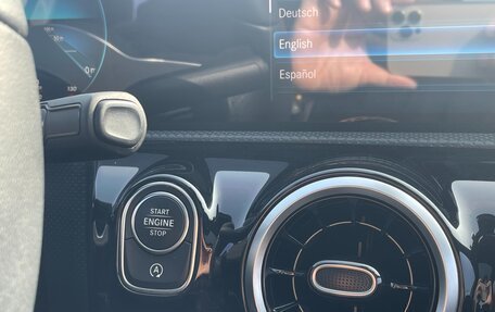 Mercedes-Benz A-Класс, 2022 год, 2 300 000 рублей, 38 фотография