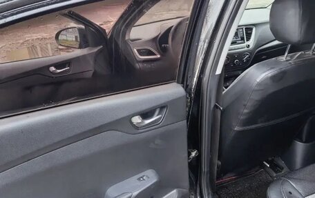 Hyundai Solaris II рестайлинг, 2021 год, 1 750 000 рублей, 7 фотография