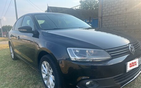 Volkswagen Jetta VI, 2012 год, 1 020 000 рублей, 3 фотография