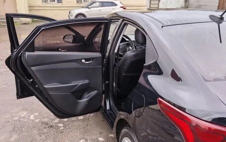 Hyundai Solaris II рестайлинг, 2021 год, 1 750 000 рублей, 6 фотография