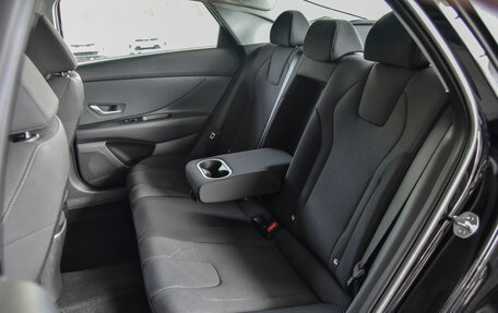 Hyundai Elantra, 2025 год, 2 950 000 рублей, 17 фотография