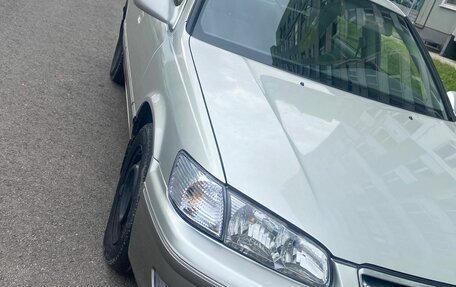 Toyota Camry, 2000 год, 570 000 рублей, 10 фотография