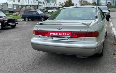 Toyota Camry, 2000 год, 570 000 рублей, 2 фотография