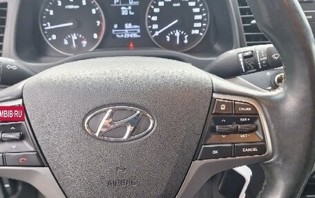 Hyundai Elantra VI рестайлинг, 2016 год, 1 100 000 рублей, 3 фотография