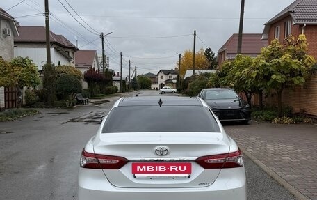 Toyota Camry, 2022 год, 3 850 000 рублей, 5 фотография