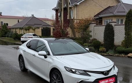 Toyota Camry, 2022 год, 3 850 000 рублей, 8 фотография