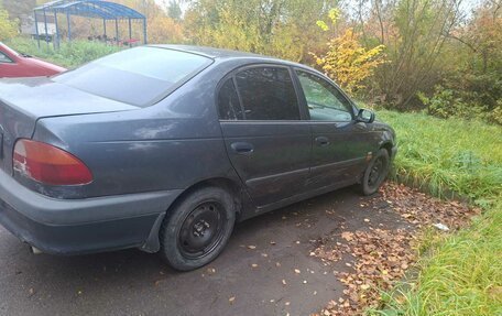 Toyota Avensis III рестайлинг, 1999 год, 135 000 рублей, 3 фотография