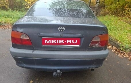 Toyota Avensis III рестайлинг, 1999 год, 135 000 рублей, 4 фотография