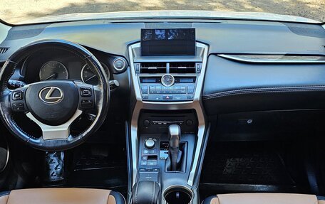 Lexus NX I, 2015 год, 2 850 000 рублей, 6 фотография