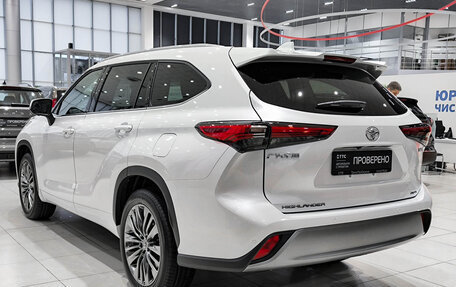 Toyota Highlander, 2025 год, 6 300 000 рублей, 8 фотография