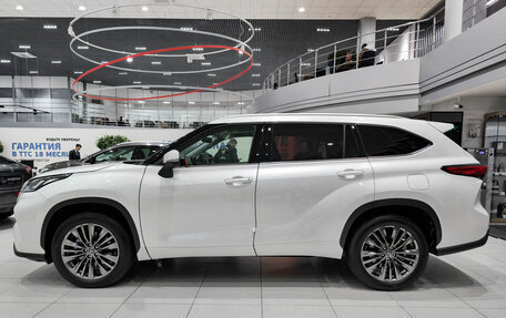 Toyota Highlander, 2025 год, 6 300 000 рублей, 10 фотография