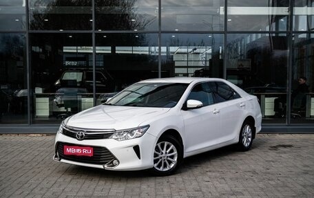 Toyota Camry, 2015 год, 2 100 000 рублей, 1 фотография