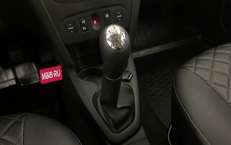 Renault Logan II, 2019 год, 1 130 000 рублей, 17 фотография