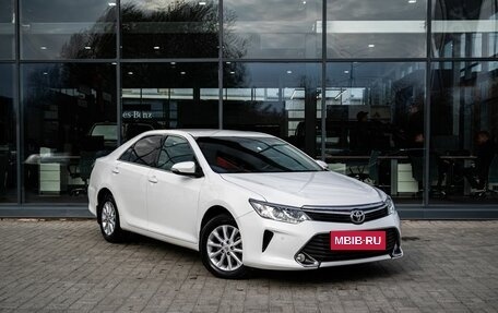 Toyota Camry, 2015 год, 2 100 000 рублей, 5 фотография