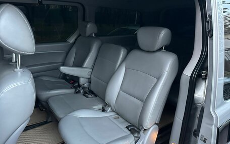 Hyundai Grand Starex Grand Starex I рестайлинг 2, 2015 год, 2 250 000 рублей, 10 фотография