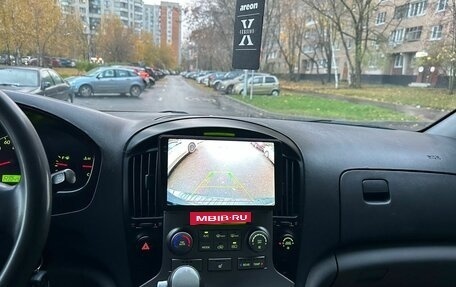 Hyundai Grand Starex Grand Starex I рестайлинг 2, 2015 год, 2 250 000 рублей, 20 фотография