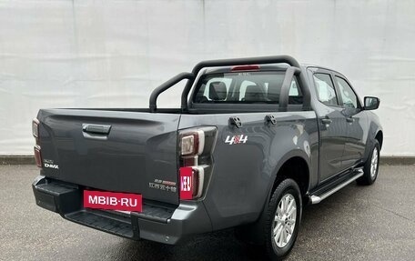 Isuzu D-Max, 2024 год, 4 250 000 рублей, 6 фотография
