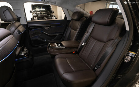 Audi A8, 2018 год, 4 800 000 рублей, 13 фотография