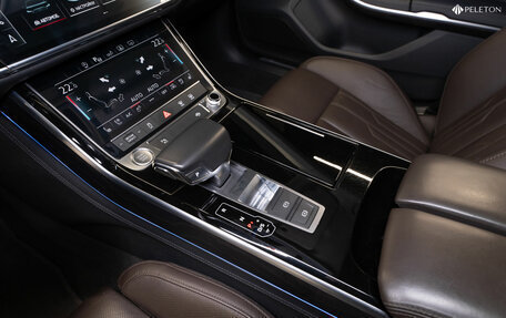 Audi A8, 2018 год, 4 800 000 рублей, 22 фотография