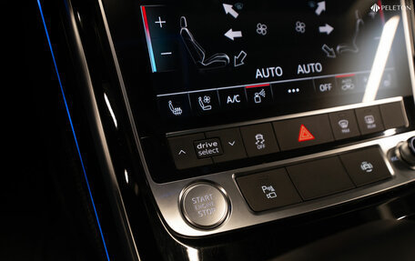 Audi A8, 2018 год, 4 800 000 рублей, 31 фотография